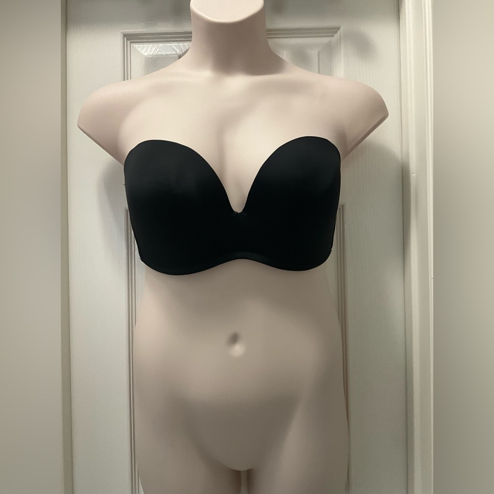 Non-wired invisible black bra size 36/80E
